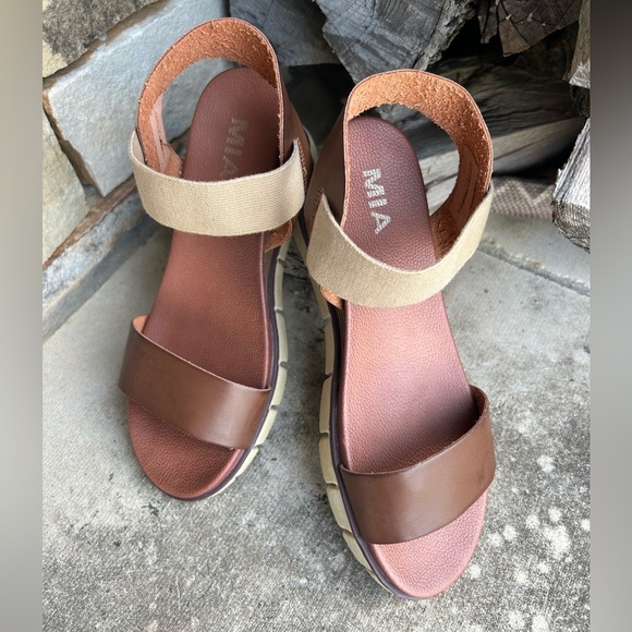 MIA women’s Adley wedge sandal in brown & tan Sz-7.5.  K - Picture 2 of 14